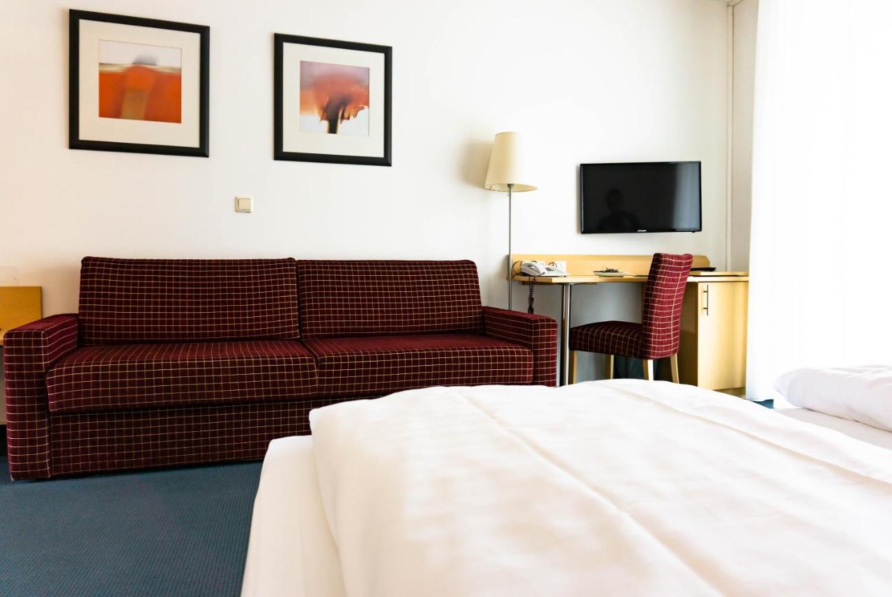 Kaplan Am Kurpark Hotell Bad Tatzmannsdorf Exteriör bild